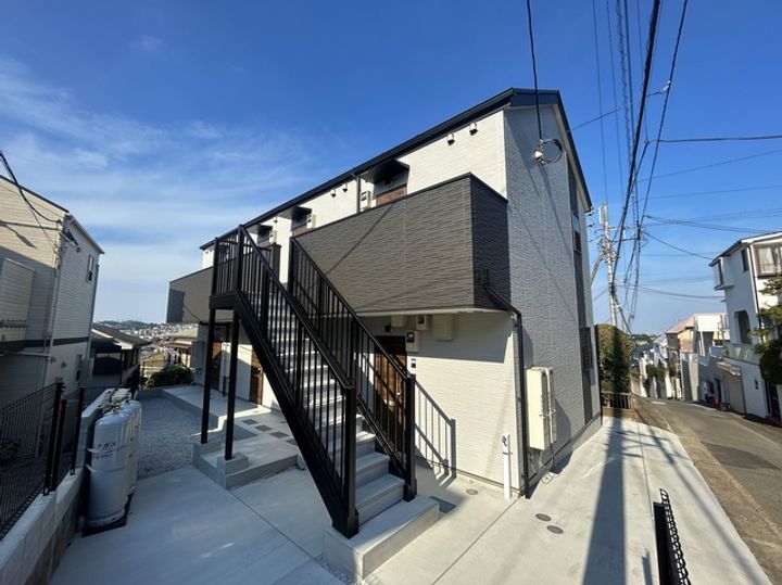 クレオパトラ西生田の外観