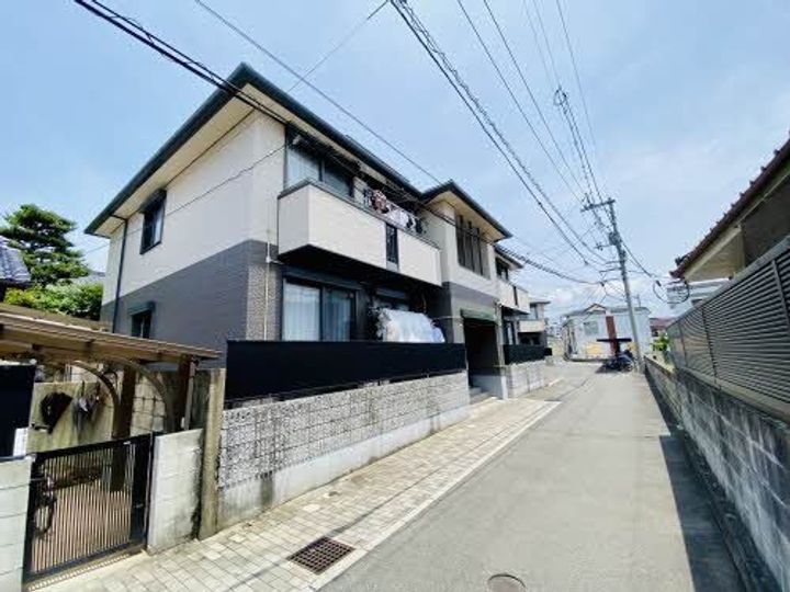 シャルマン高須 A棟の外観