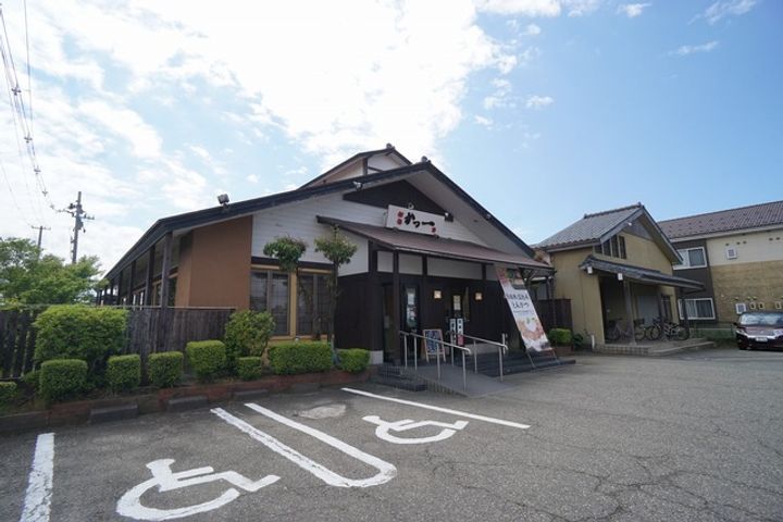 プラチナステージの周辺