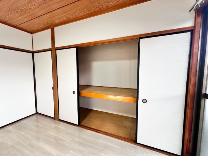 サンフラッツ富士の内装