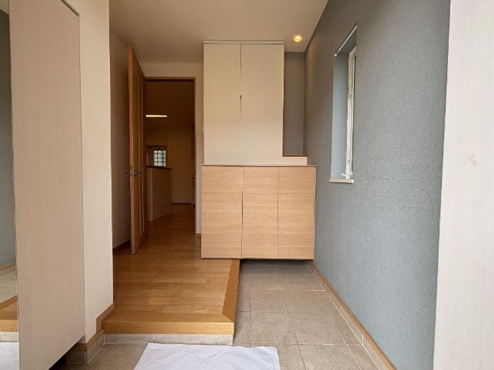 三重県桑名市陽だまりの丘4(一戸建)の賃貸物件の玄関