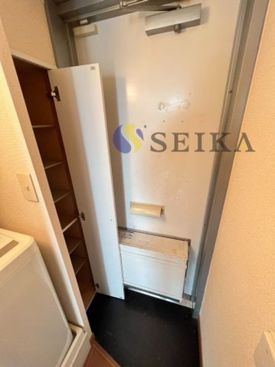 三ツ沢上町の玄関