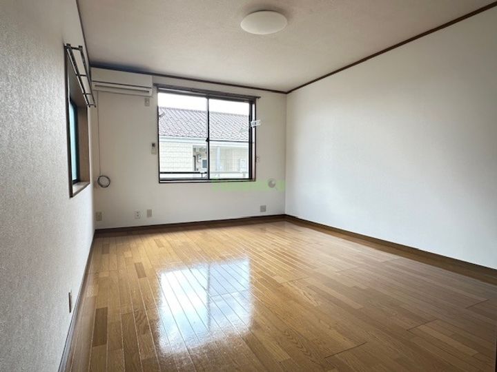 パレス植木Rの居間