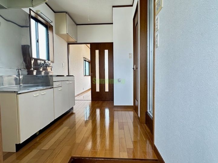 パレス植木Rの玄関