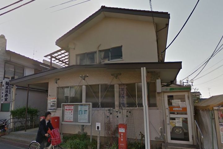 ドゥ―・アヴェニールの周辺