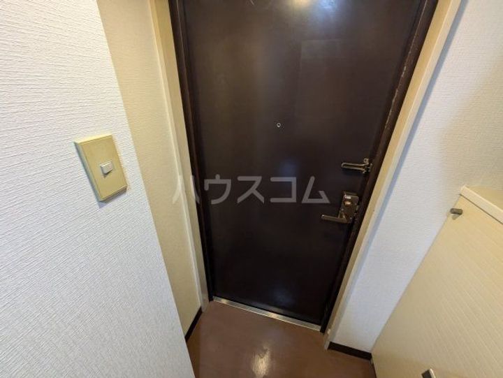 サンポー東が丘の玄関