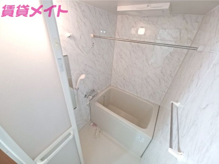 リヴァージュ A棟の風呂