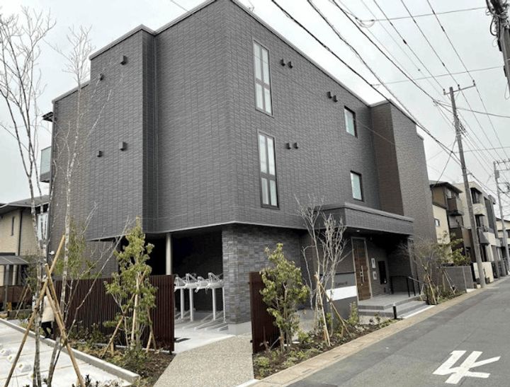 エスペランサ大宮の外観