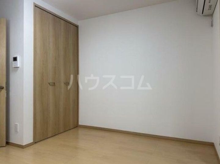 エクセル大久保の居間