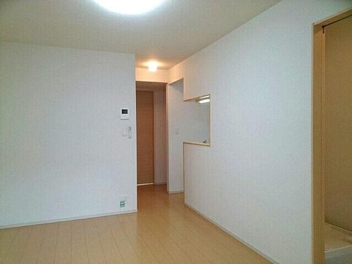 大阪府大阪市城東区東中浜8(アパート)の賃貸物件の居間