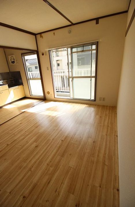 レジデンス神谷の居間