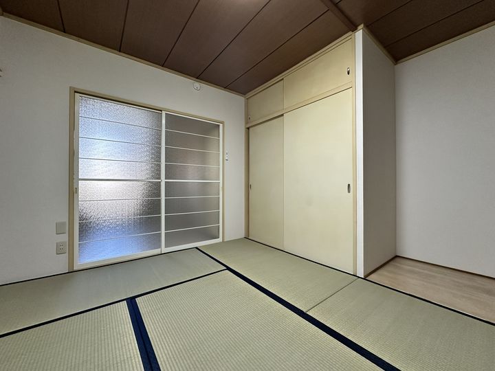 ハイツ清水の居間