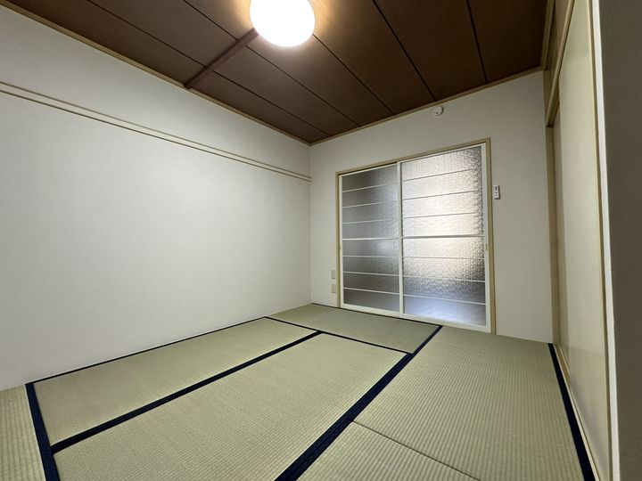 ハイツ清水の居間