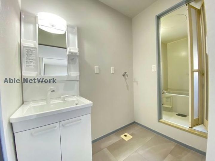 ウィンディアカクの内装