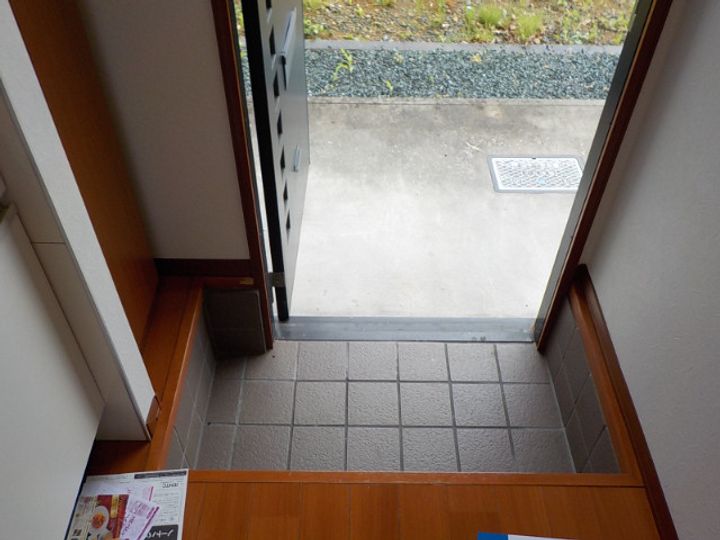 静岡県浜松市中央区和合町(アパート)の賃貸物件の玄関