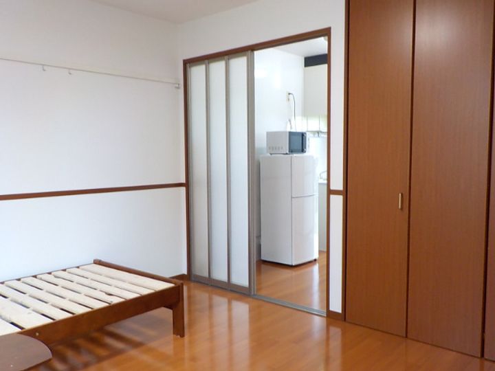 静岡県浜松市中央区和合町(アパート)の賃貸物件の居間