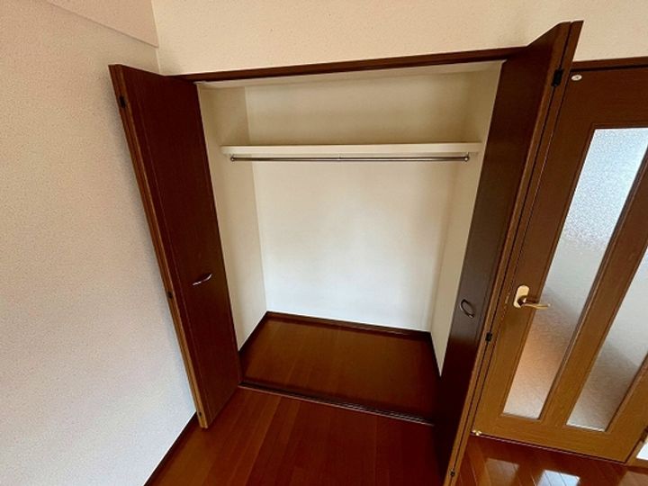 アイリス皆実の内装