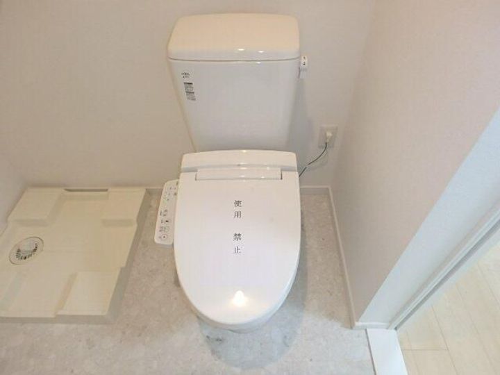 アガルイエ岸町の内装