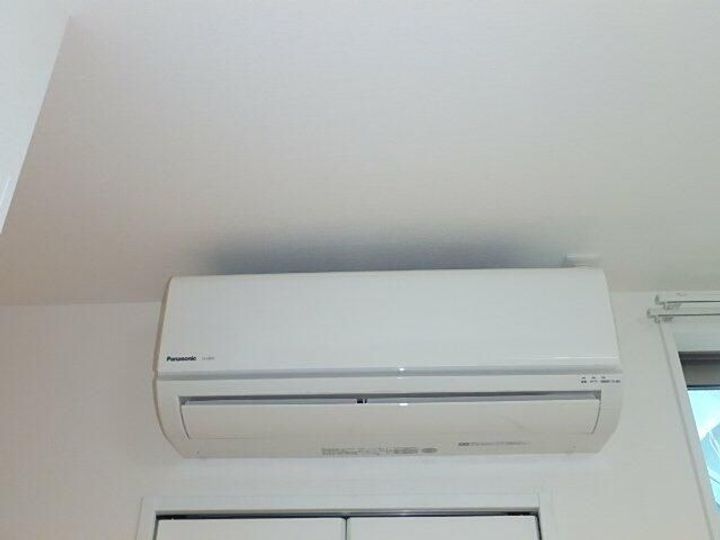 アガルイエ岸町の内装