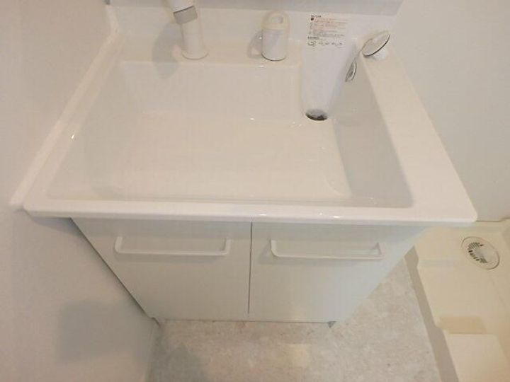 アガルイエ岸町の内装