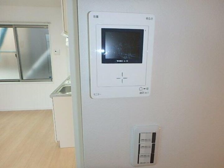 アガルイエ岸町のその他画像