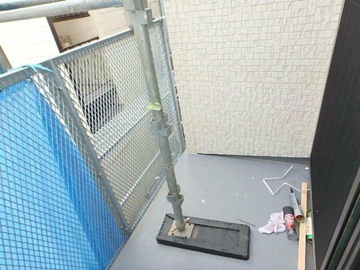 アガルイエ岸町の内装