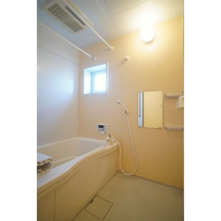 ブランシェIIの風呂