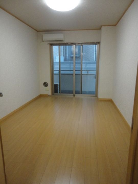 東京都品川区西五反田5(マンション)の賃貸物件の居間
