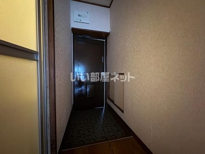 兵庫県明石市西明石北町2(マンション)の賃貸物件の玄関