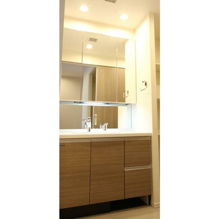 エイルマンション水道町IIロゼアの内装