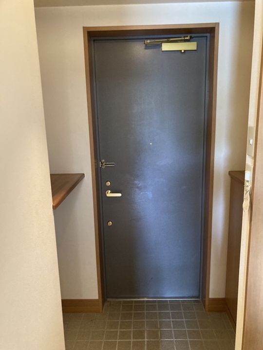 アネーロ上粕屋の玄関