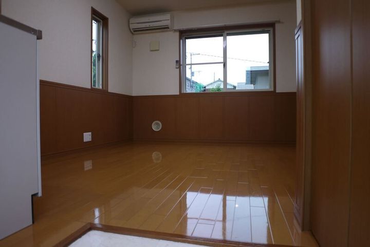 神奈川県横浜市中区竹之丸(アパート)の賃貸物件の居間