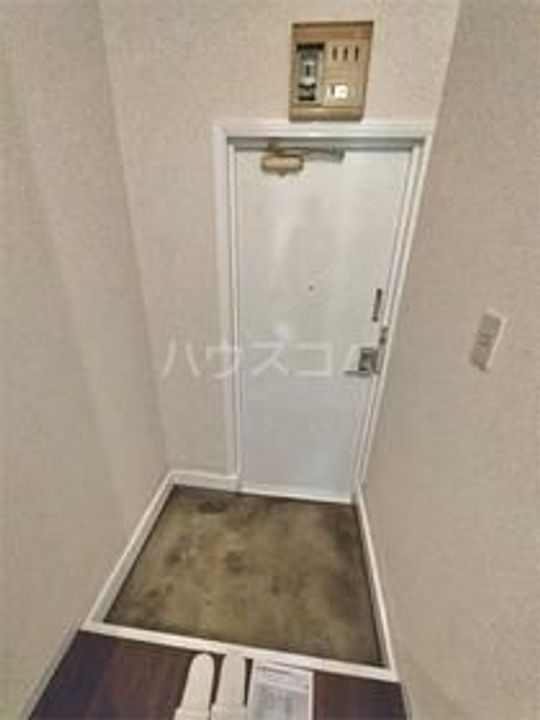 ストークハイツクサノの玄関