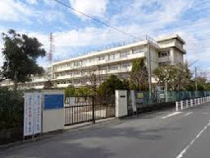 バロン ドールの周辺