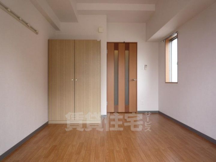 京都府京都市下京区立中町(マンション)の賃貸物件の居間