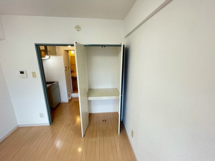 NISHIKANビルの内装