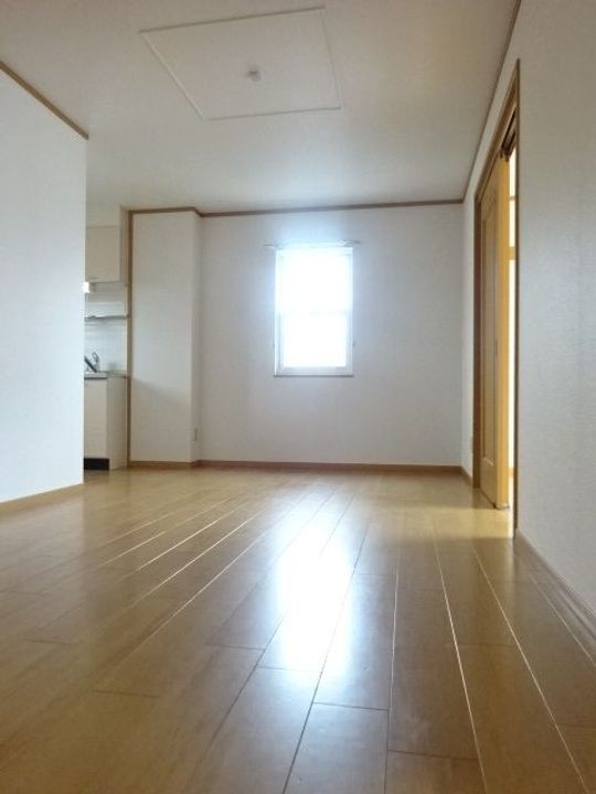 茨城県鹿嶋市大字港ケ丘(アパート)の賃貸物件の居間