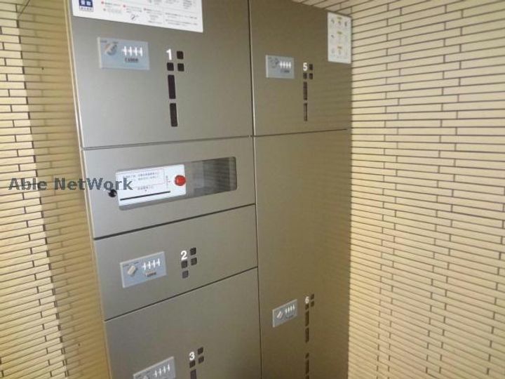 ラ・ペジーブル新町の外観