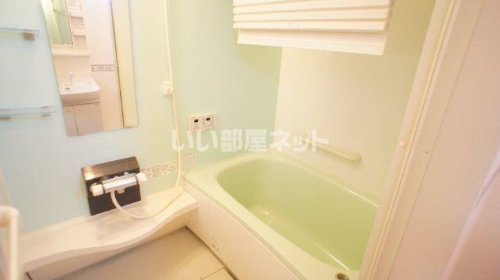 ボナールIIの風呂