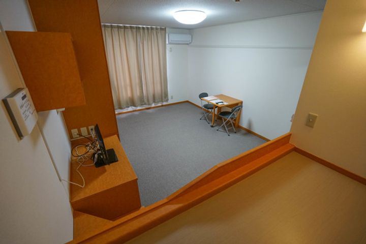 レオパレス福岡Aの居間
