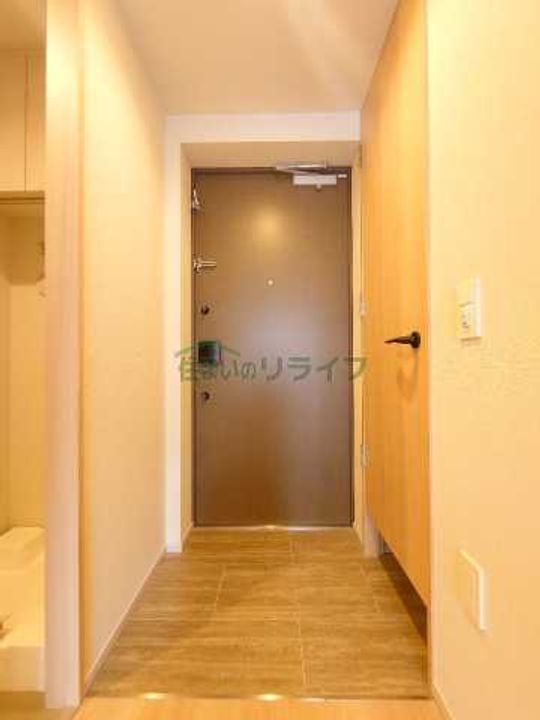 リビオメゾン東北沢の玄関