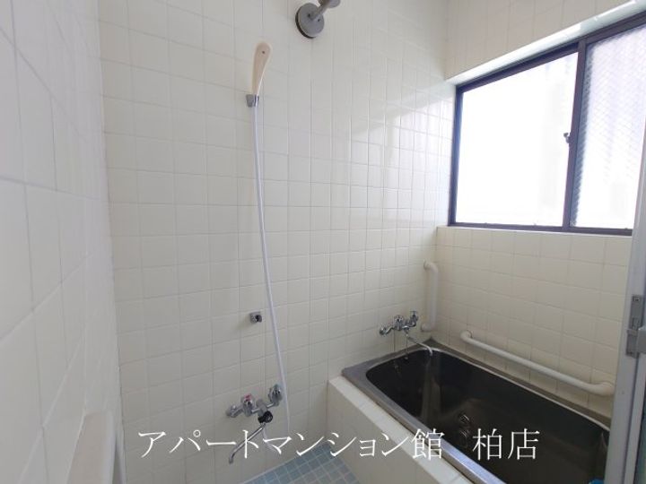 千葉県柏市花野井(一戸建)の賃貸物件の風呂