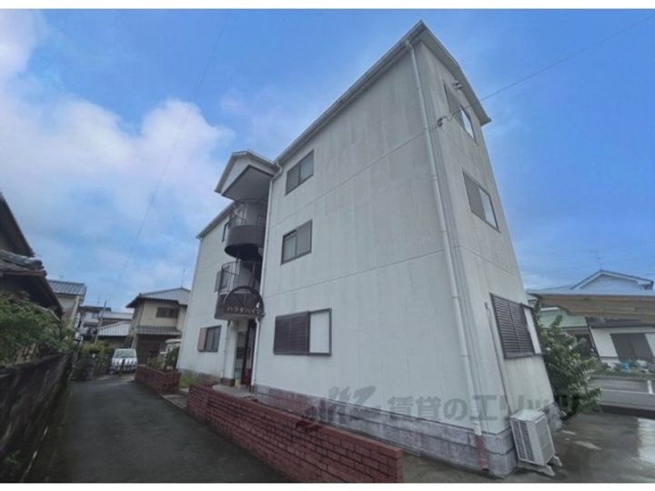 ハラダハイツの外観