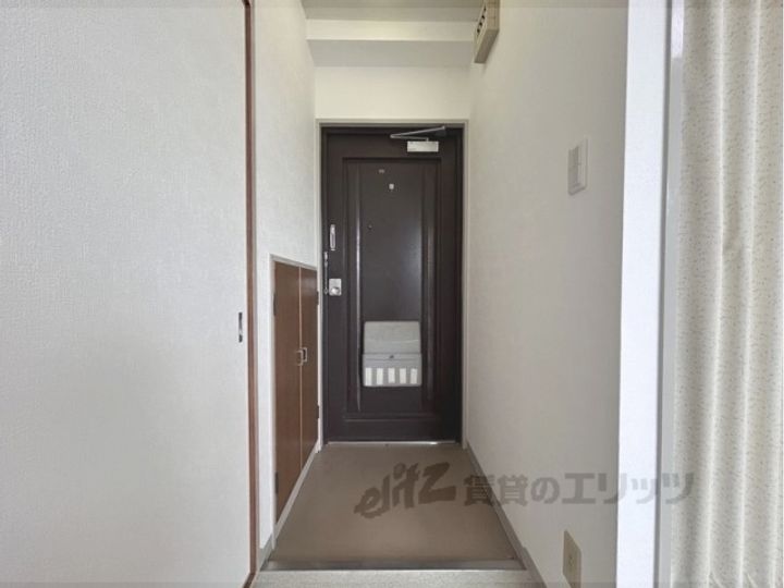 ハラダハイツの玄関