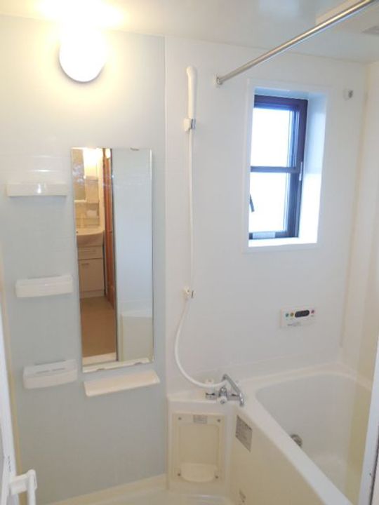 ウイン フォート レジデンスIIの風呂