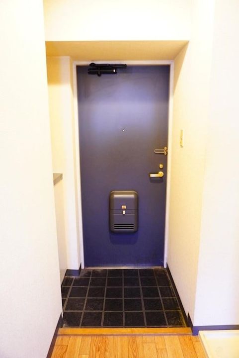アネックス蒲生西町の玄関