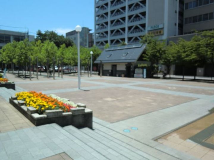 センターイン伊勢町の周辺