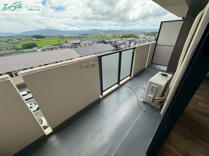 高茶屋豊城の内装