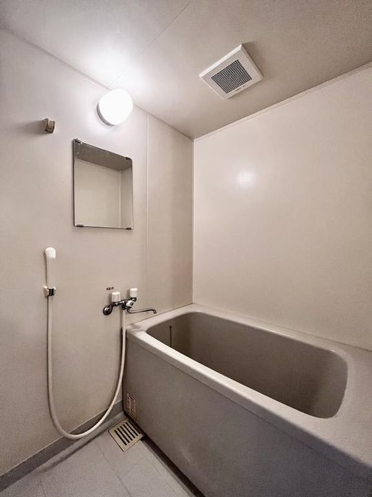 愛知県名古屋市西区城西2の賃貸マンションの風呂