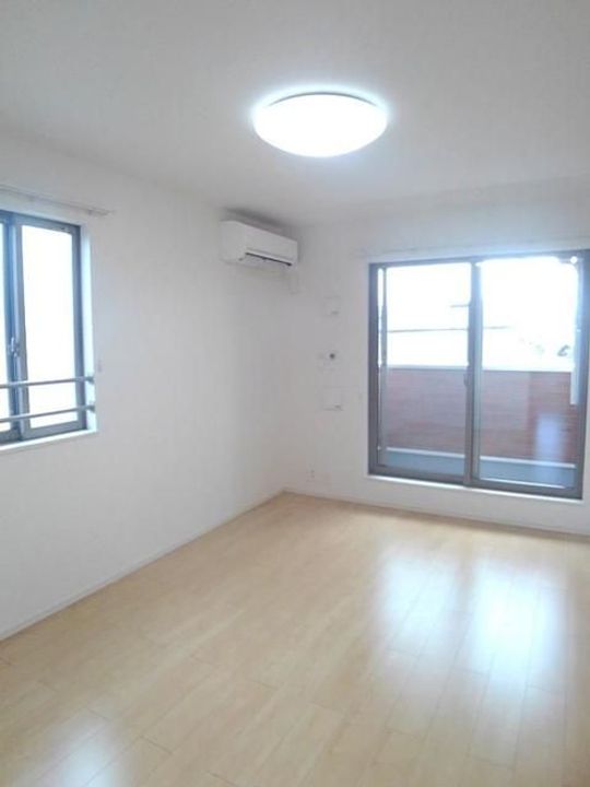 広島県福山市山手町6(アパート)の賃貸物件の居間